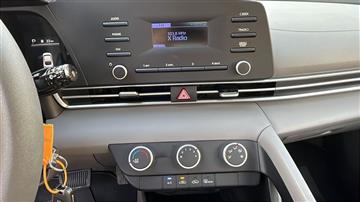 Hyundai Elantra 1.6L STLYE COMFORT