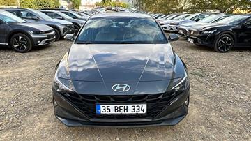 Hyundai Elantra 1.6L STLYE COMFORT