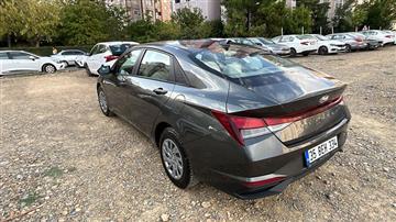 Hyundai Elantra 1.6L STLYE COMFORT