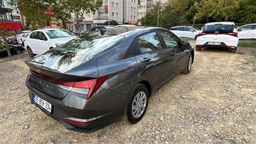 Hyundai Elantra 1.6L STLYE COMFORT