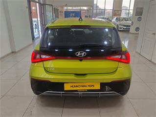 Hyundai Yeni i20 1.4 MPI STYLE 6AT