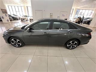 Hyundai Elantra Elite 1.6L (GSL) CVT 123PS