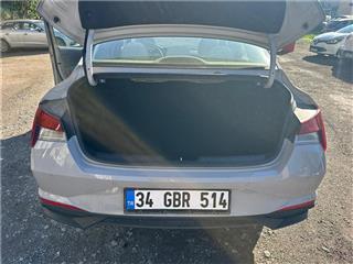 Hyundai Elantra Style Comfort 1.6L (GSL) CVT 123PS